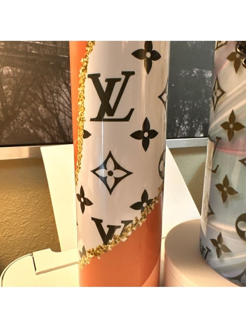 Customized High end Tumblers! Multicolor Tumblers (with Chain) - Picture 2 of 10